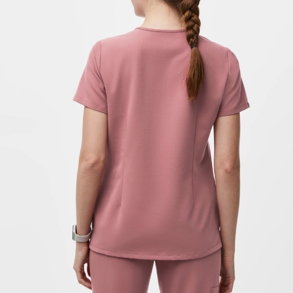 Figs scrub Casma top professional medical, mauve pink,3 pockets, XS. - Picture 7 of 14